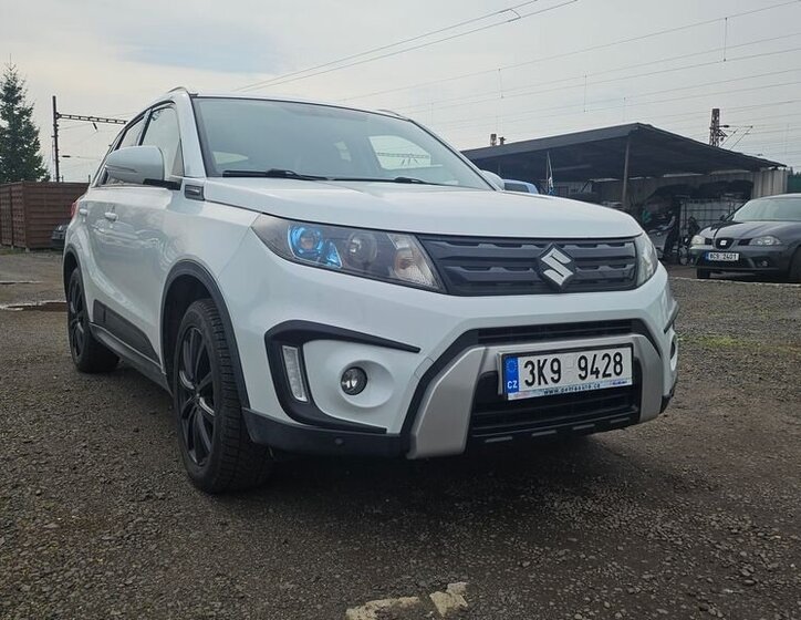 Suzuki Vitara SUV / Terénní 1,6 l 88 kw