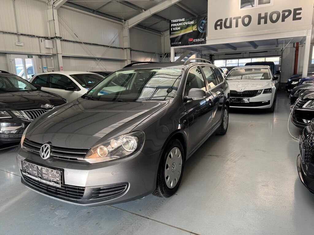Volkswagen Golf Kombi 1,6 l 77 kw