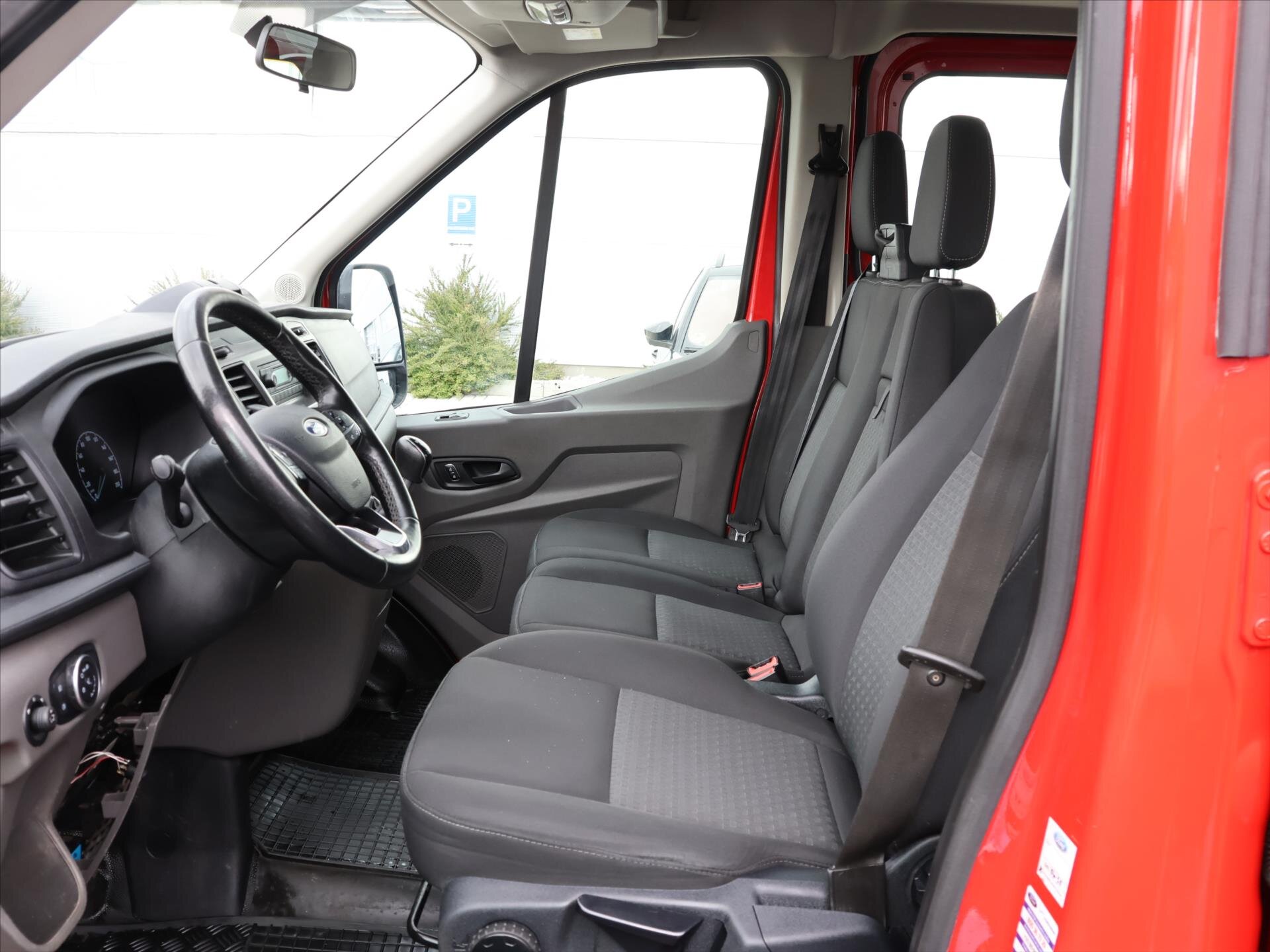 Ford Transit Valník 2,0 l 125 kw