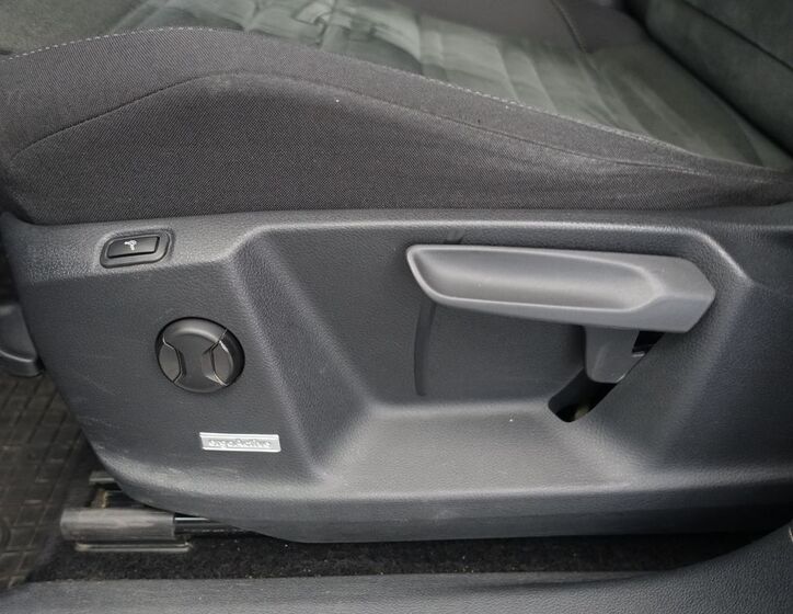 Volkswagen Touran 25