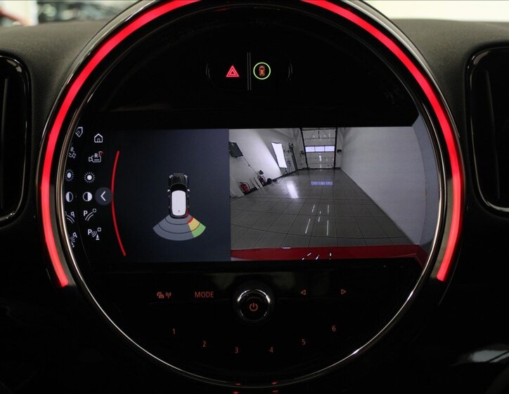 Mini Countryman SUV / Terénní 1,5 l 100 kw