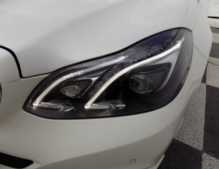 Mercedes-Benz Třídy E Sedan / Limuzína 2,1 l 125 kw