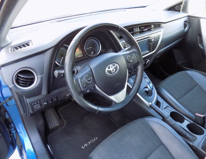 Toyota Auris Hatchback 1,8 l 73 kw