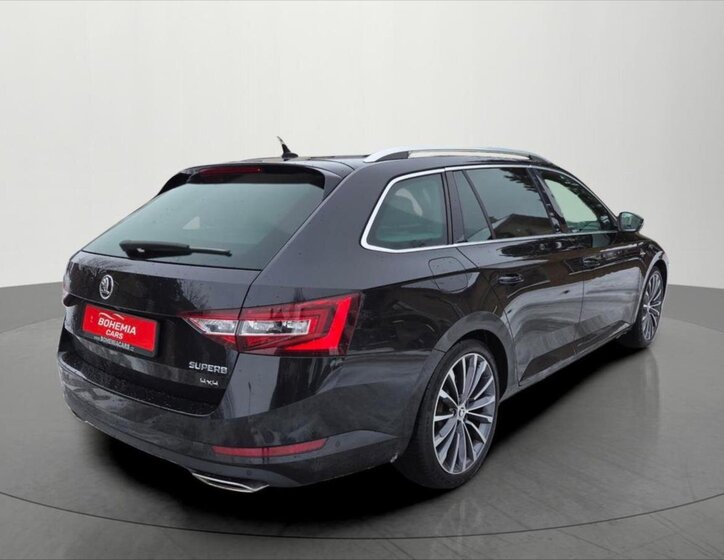Škoda Superb Kombi 2,0 l 206 kw