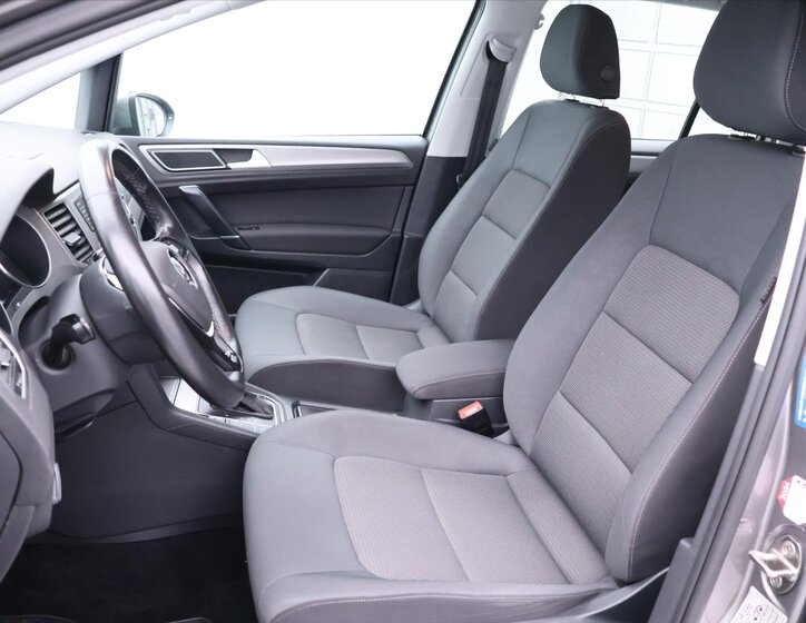 Volkswagen Golf Sportsvan MPV 1,4 l 92 kw