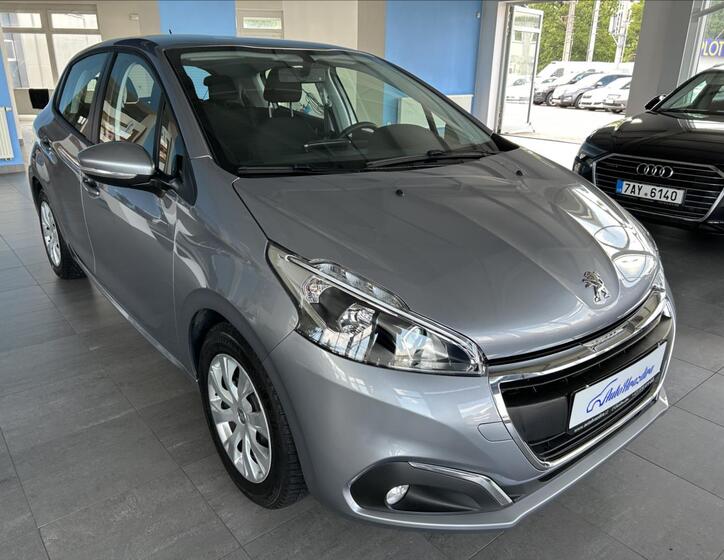 Peugeot 208 1