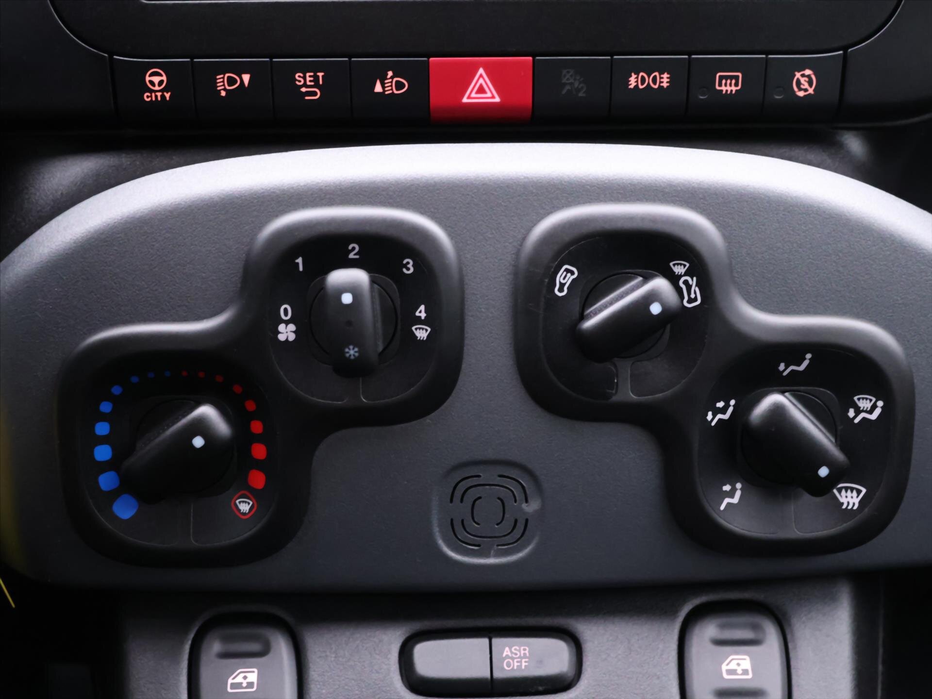 Fiat Panda Hatchback 999,0 51 kw