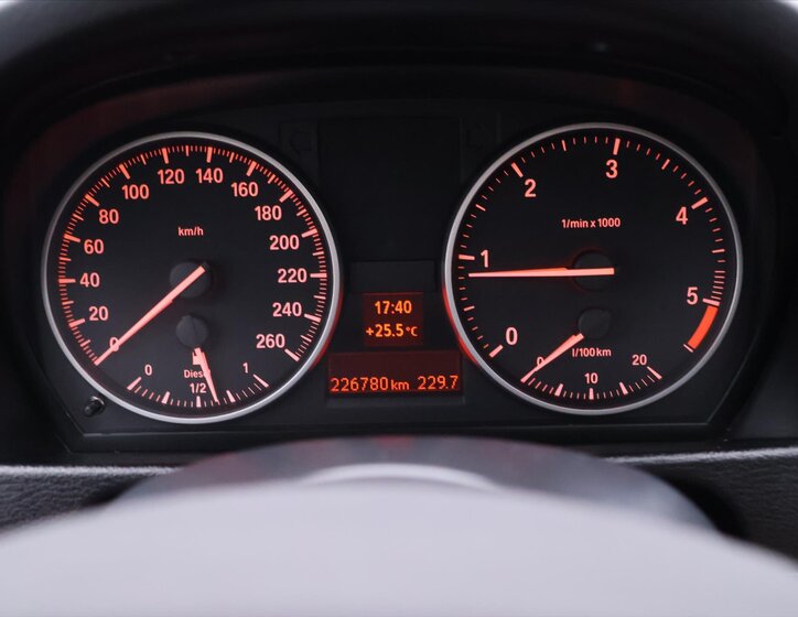 BMW X1 SUV 2,0 l 130 kw