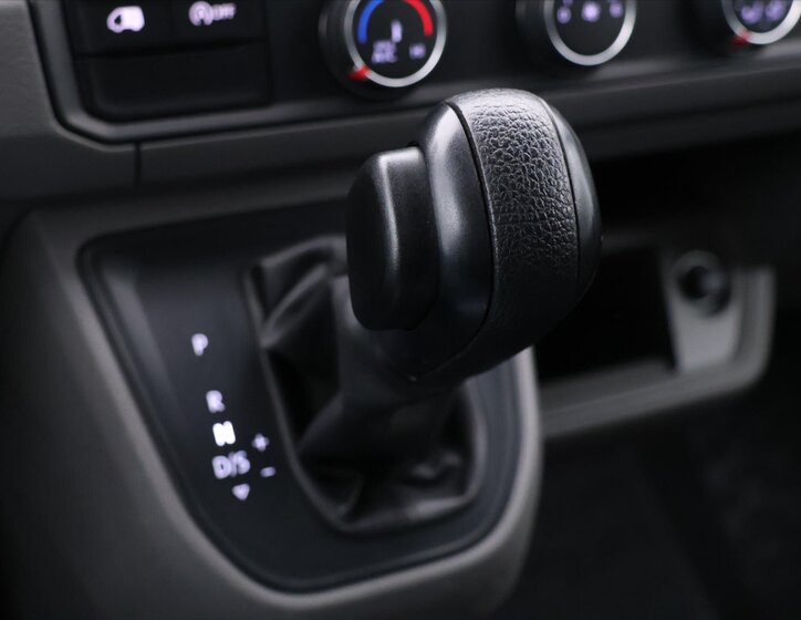 Volkswagen Crafter Skříň 2,0 l 103 kw