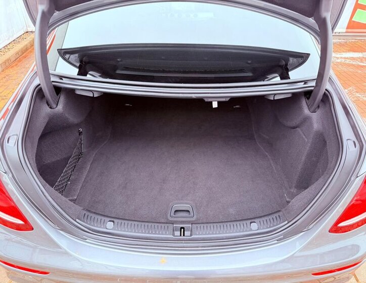 Mercedes-Benz Třídy E 10