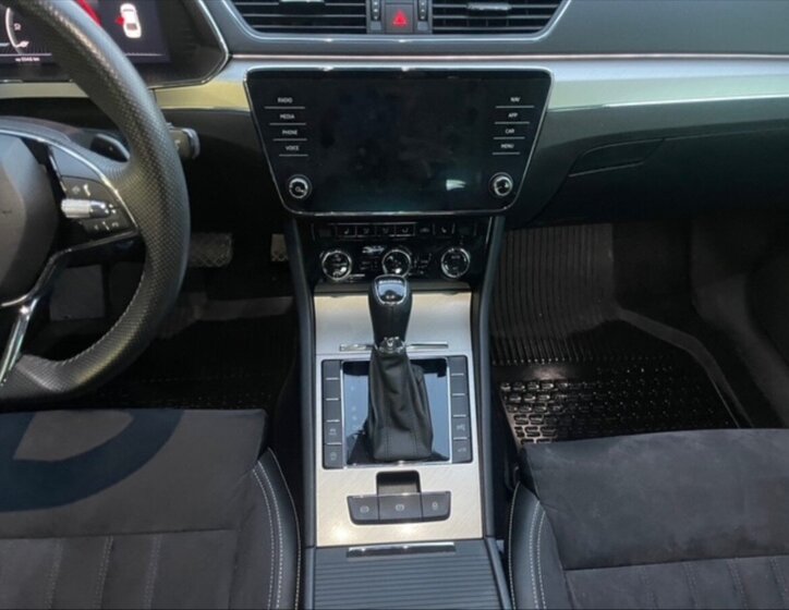 Škoda Superb Liftback 2,0 l 110 kw