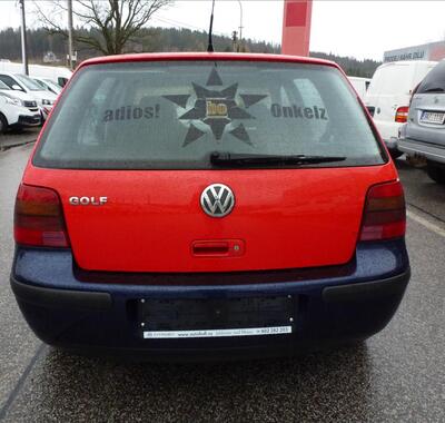Volkswagen Golf 11