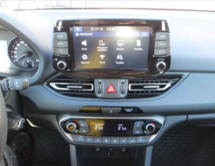 Hyundai i30 Hatchback 998,0 88 kw