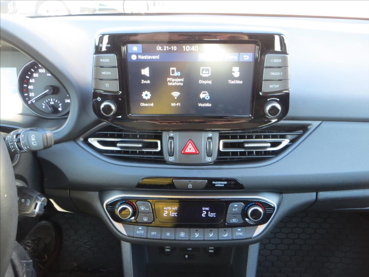 Hyundai i30 Hatchback 998,0 88 kw