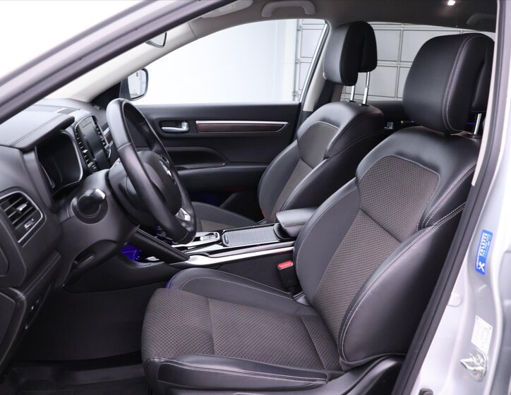 Renault Koleos SUV / Terénní 2,0 l 313 kw