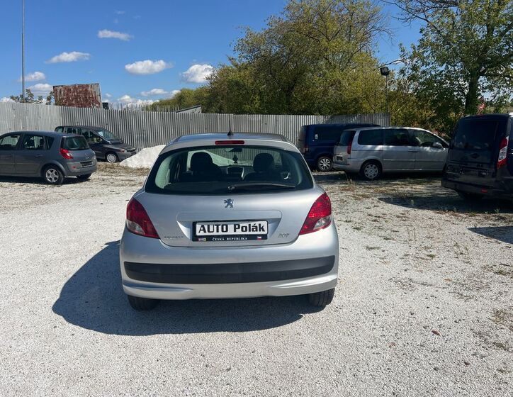 Peugeot 207 14