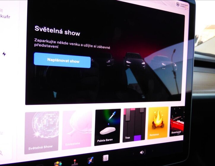 Tesla Model 3 Sedan 0,0 377 kw