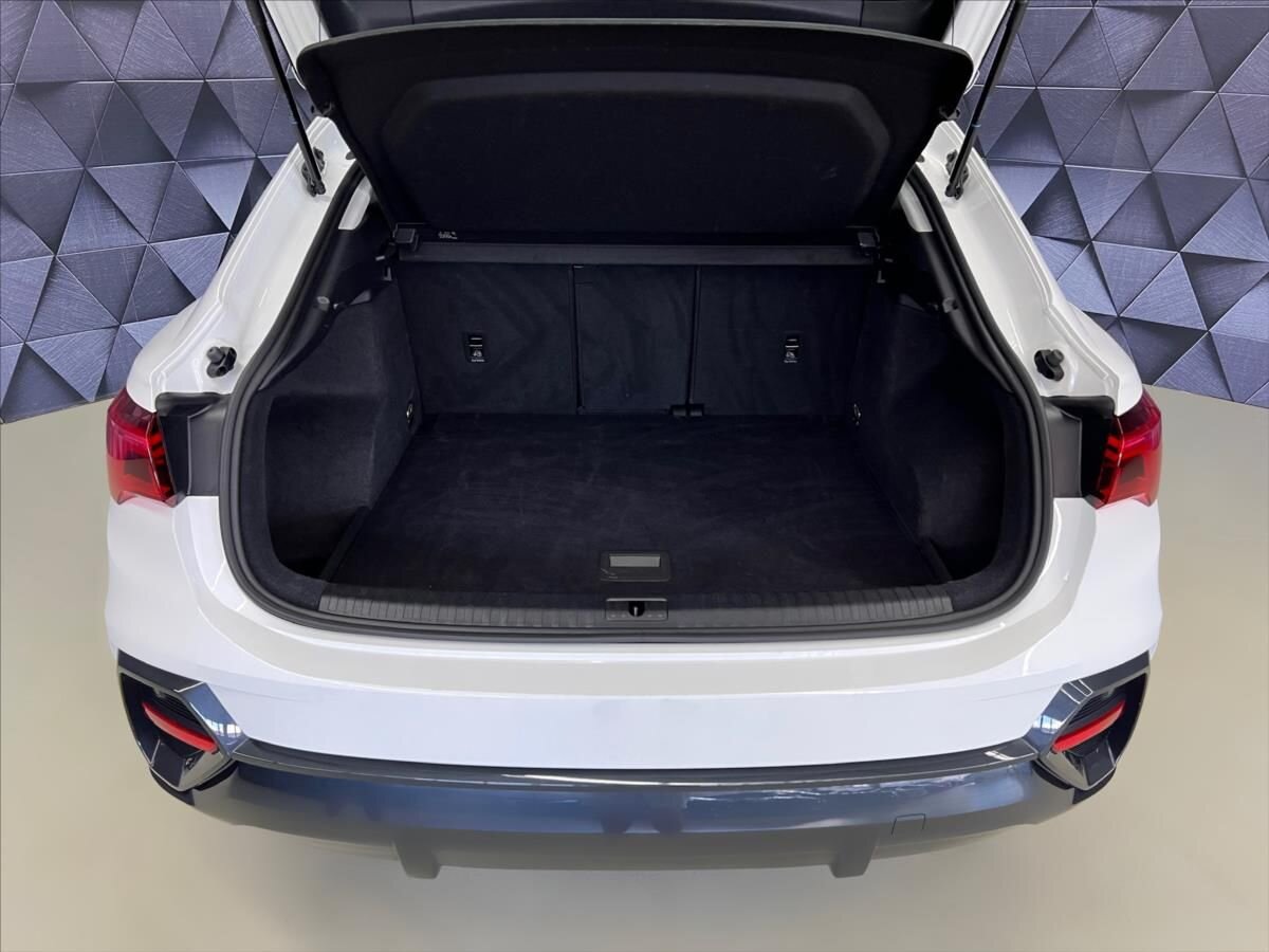 Audi Q3 SUV / Terénní 2,0 l 110 kw