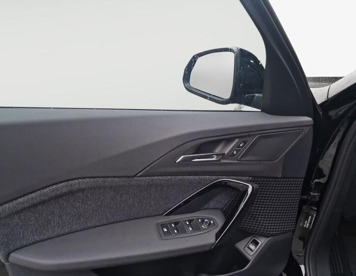 BMW X1 SUV 1,5 l 100 kw