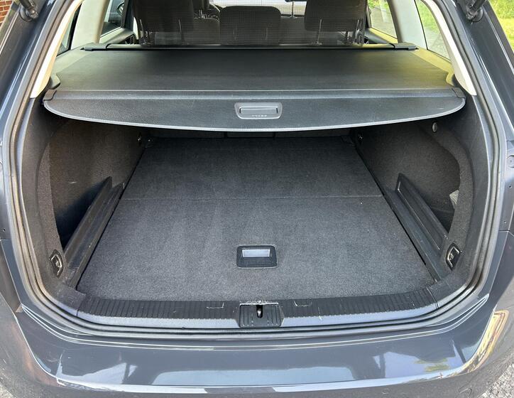 Volkswagen Passat 50