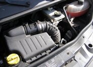 Renault Trafic Skříň 2,0 l 84 kw