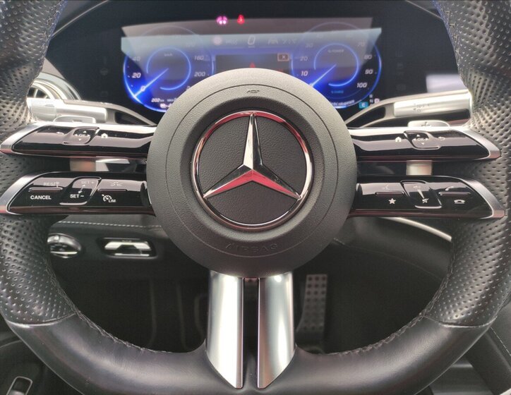 Mercedes-Benz EQS Sedan / Limuzína 0,0 385 kw