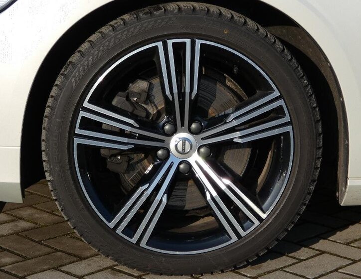 Volvo V60 Kombi 2,0 l 184 kw