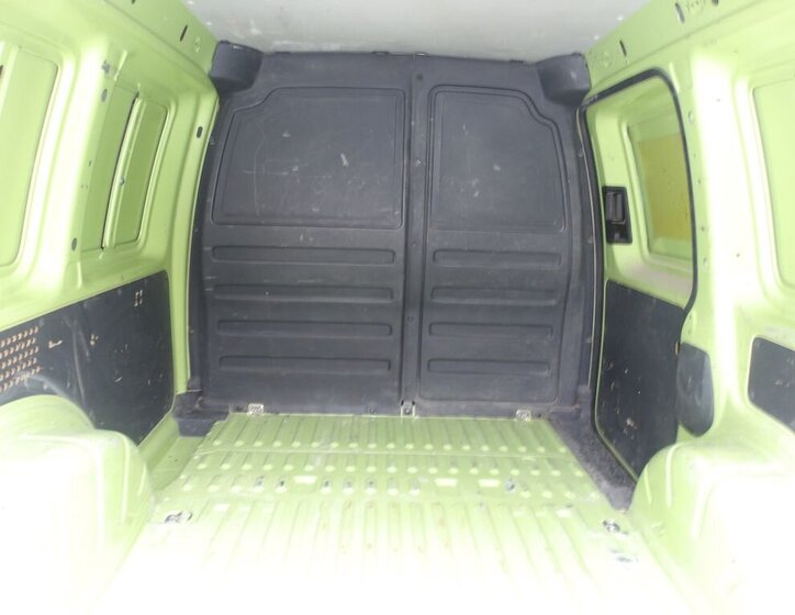 Volkswagen Caddy Skříň 1,6 l 55 kw