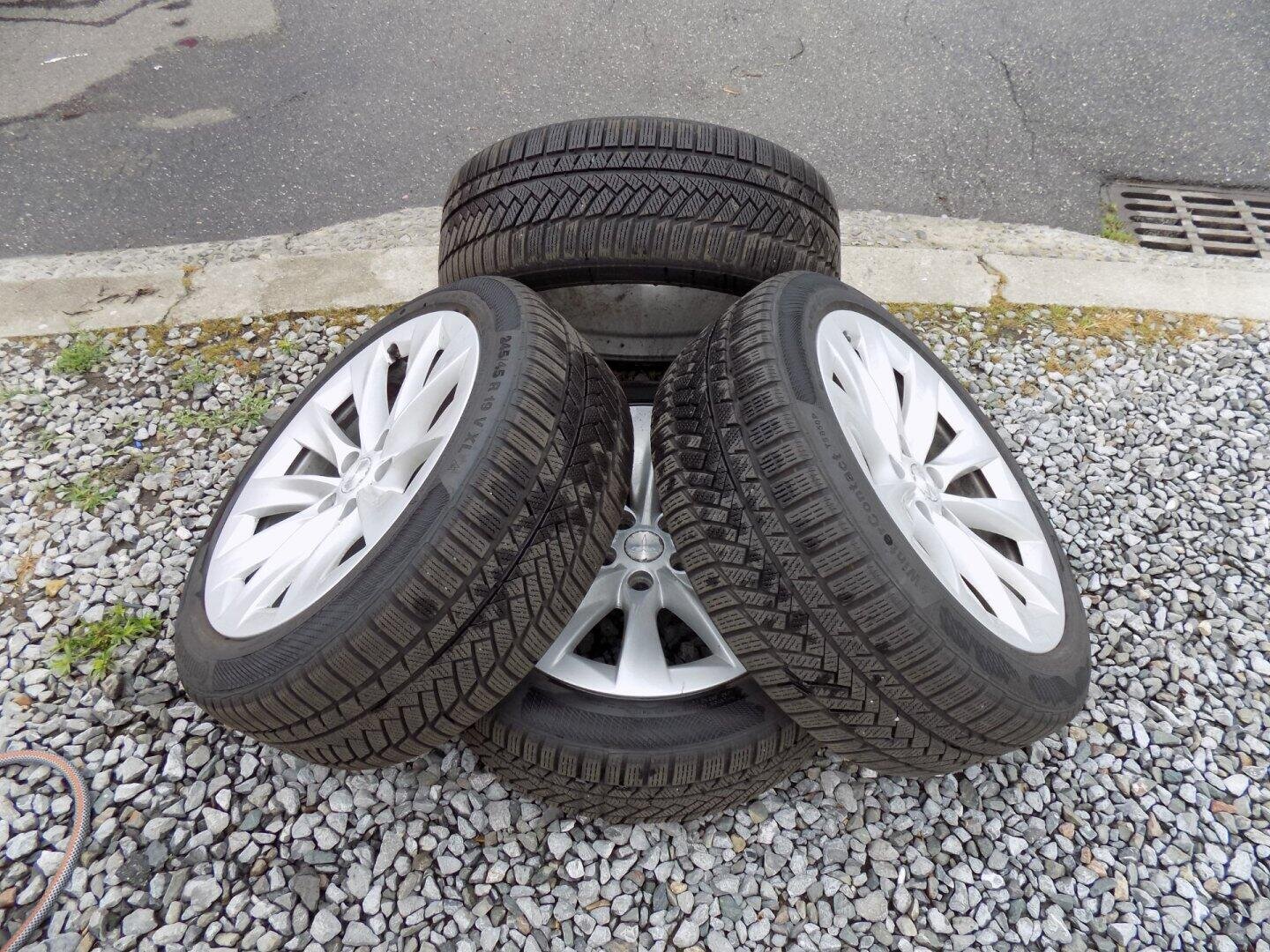 Tesla Model S Sedan / Limuzína 1,0 576 kw