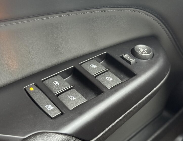 Cadillac SRX SUV 3,0 l 198 kw