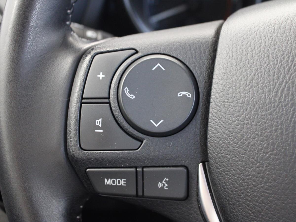 Toyota Auris Hatchback 1,2 l 85 kw