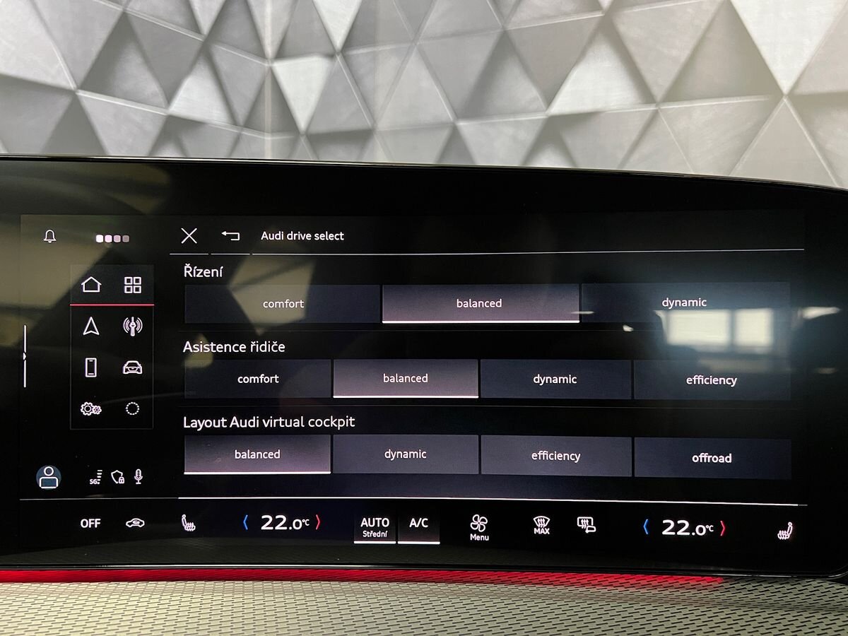 Audi Q5 SUV 2,0 l 150 kw