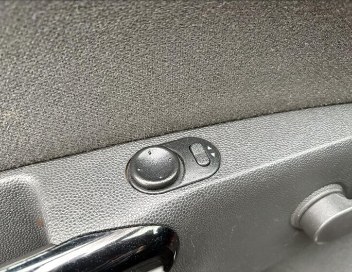 Opel Corsa Hatchback 1,2 l 55 kw