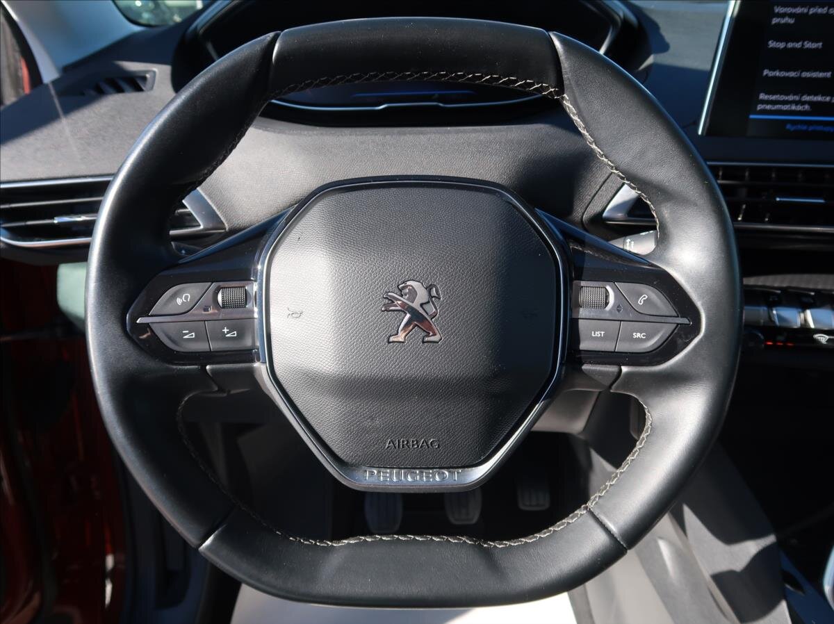 Peugeot 3008 SUV / Terénní 1,2 l 96 kw