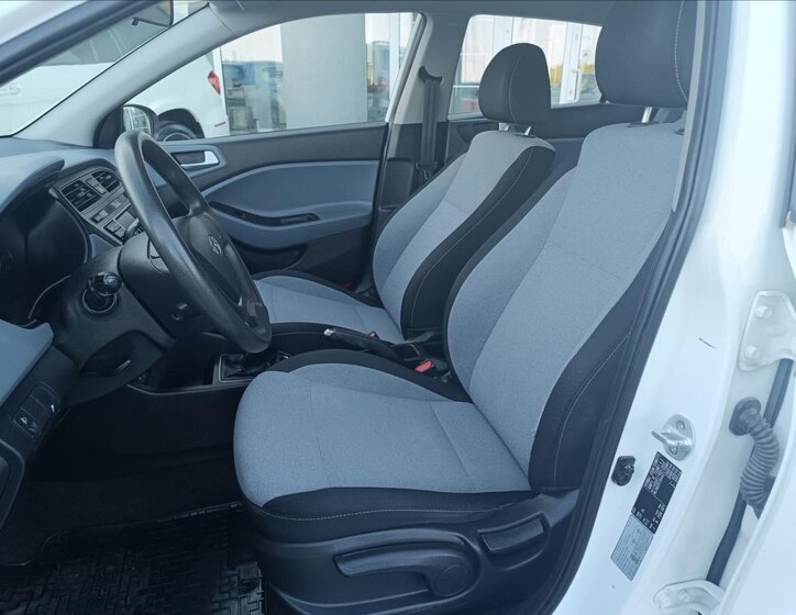 Hyundai i20 Hatchback 1,2 l 55 kw