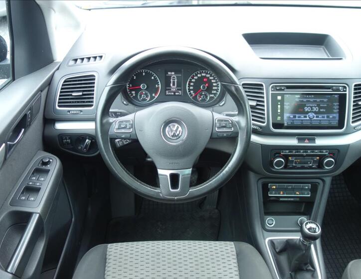 Volkswagen Sharan 23