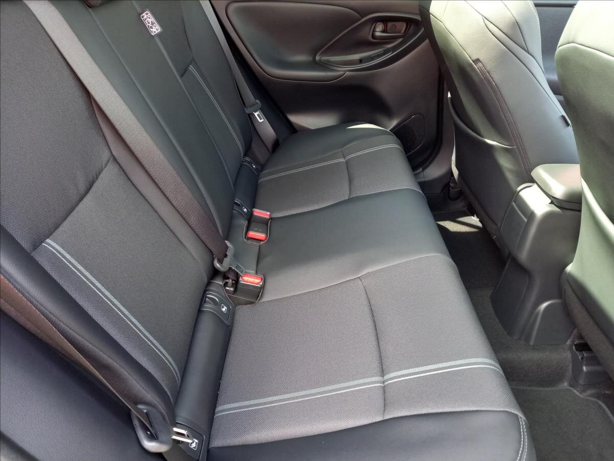 Toyota Yaris Cross SUV 1,5 l 96 kw