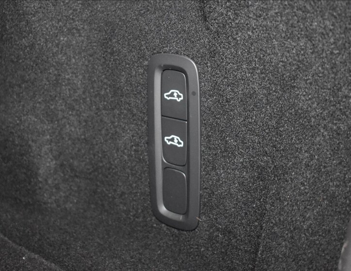 Volvo XC60 Kombi 2,0 l 186 kw