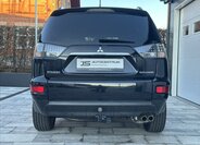 Mitsubishi Outlander SUV / Terénní 2,3 l 130 kw