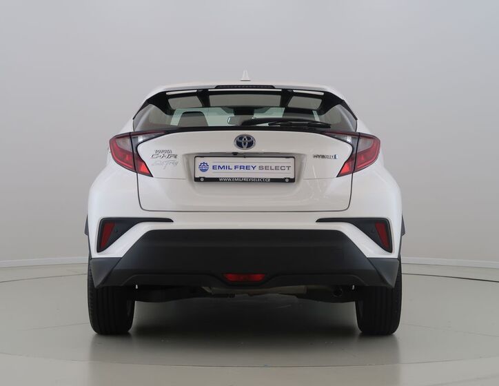Toyota C-HR 6