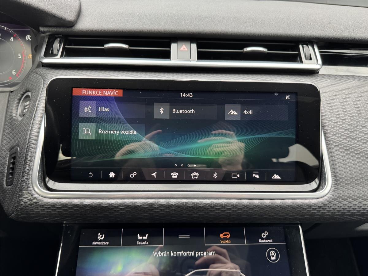 Land Rover Range Rover Velar SUV / Terénní 2,0 l 177 kw