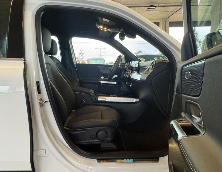 Mercedes-Benz EQB 17