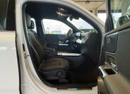 Mercedes-Benz EQB 17