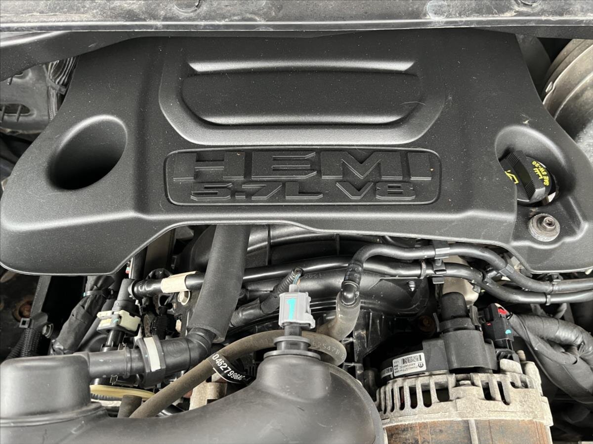 Dodge RAM 1500 Pick-up 5,7 l 291 kw