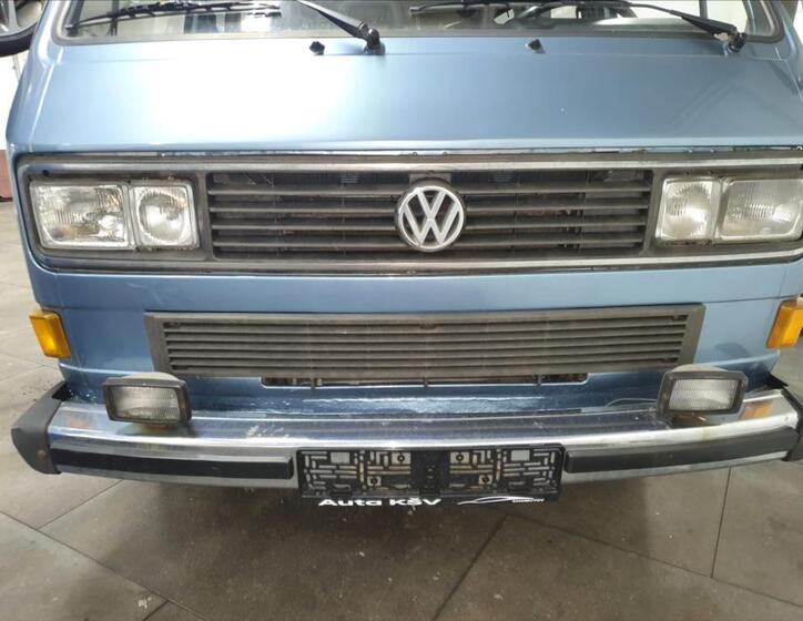 Volkswagen Caravelle 13