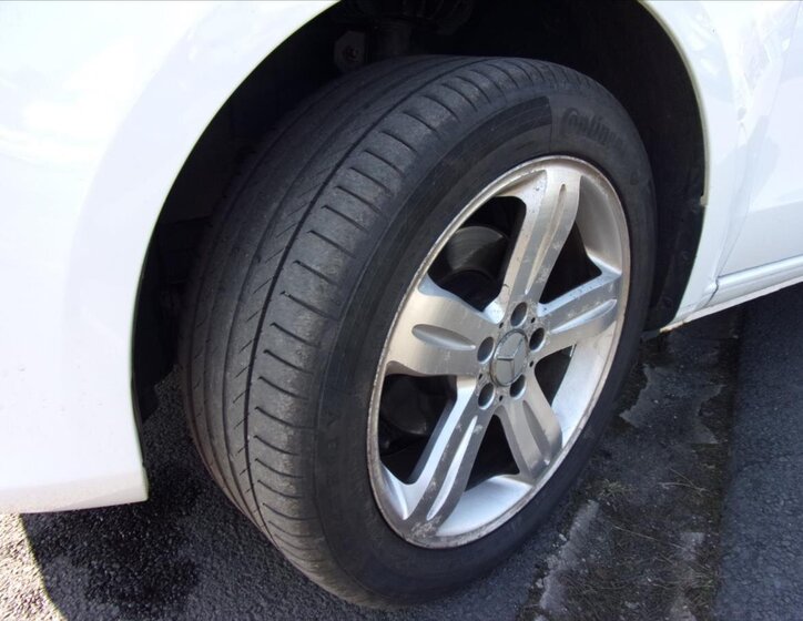 Mercedes-Benz Vito Kombi 2,1 l 120 kw