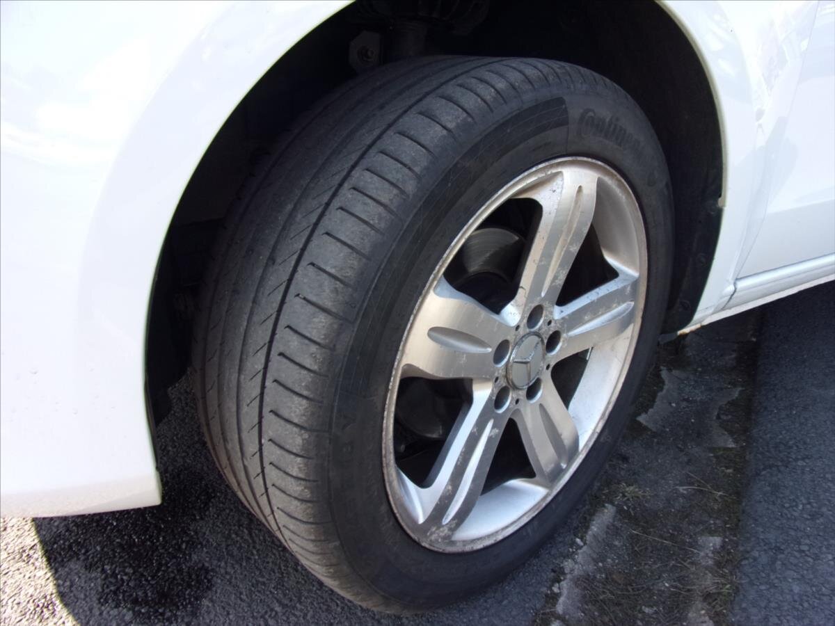 Mercedes-Benz Vito Kombi 2,1 l 120 kw