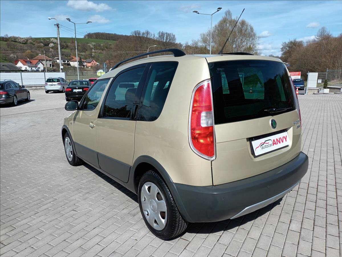 Škoda Roomster Kombi 1,2 l 63 kw