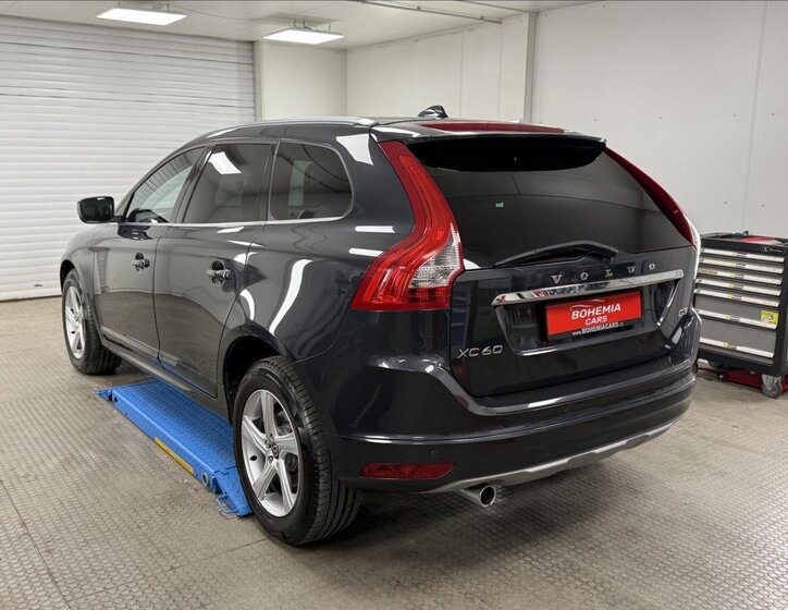 Volvo XC60 4