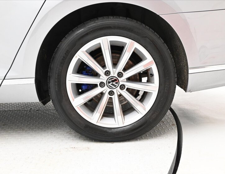 Volkswagen Passat 32